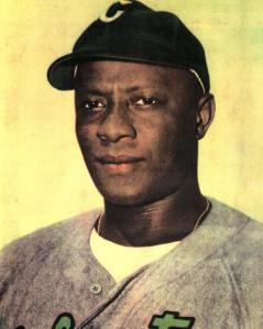 Alejandro Crespo vistiendo la franela del Cienfuegos