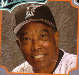 Tony Taylor como entrenador de los Marlins