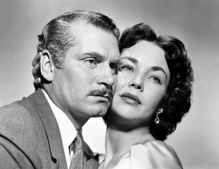 Jennifer Jones y Laurence Olivier en Carrie (1952)