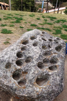 Roca usada como sistema de calendario por los cañaris