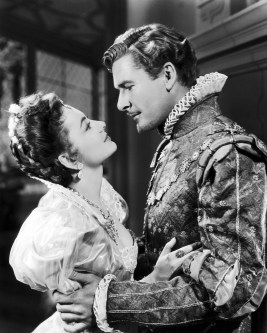 Con Errol Flynn en Vidas Privadas de Elizabeth y Essex