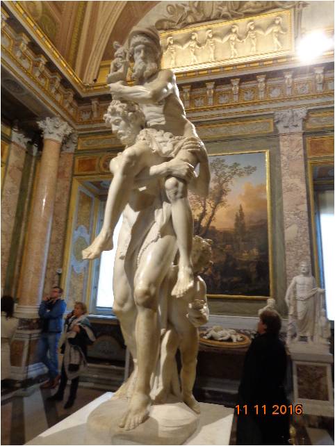 eneas-anquises-y-ascanio-1618-1619-escultura-en-marmol-de-220-cm-de-altura-foto-del-autor