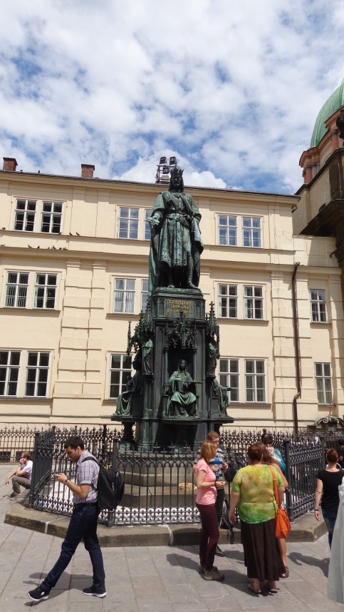 Monumento a Carlos Rey