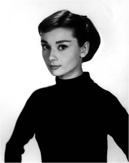 Audrey Hepburn en “Una cara de ángel (1957)”. Cortesía Doctormacro.com