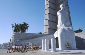 Monumento a JM en la Plaza de la Revolución