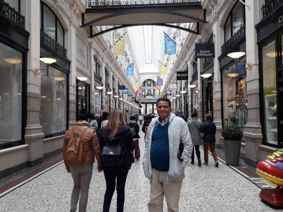 El autor en el pasaje Haagsche