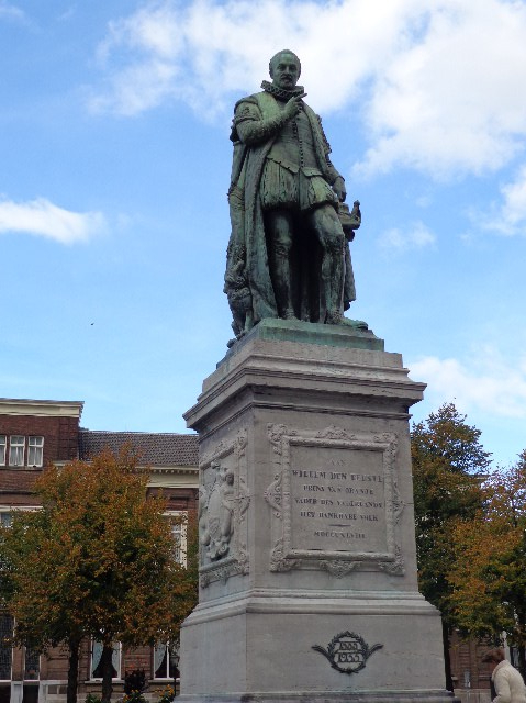 Estatua a Guillermo de Orange, otra