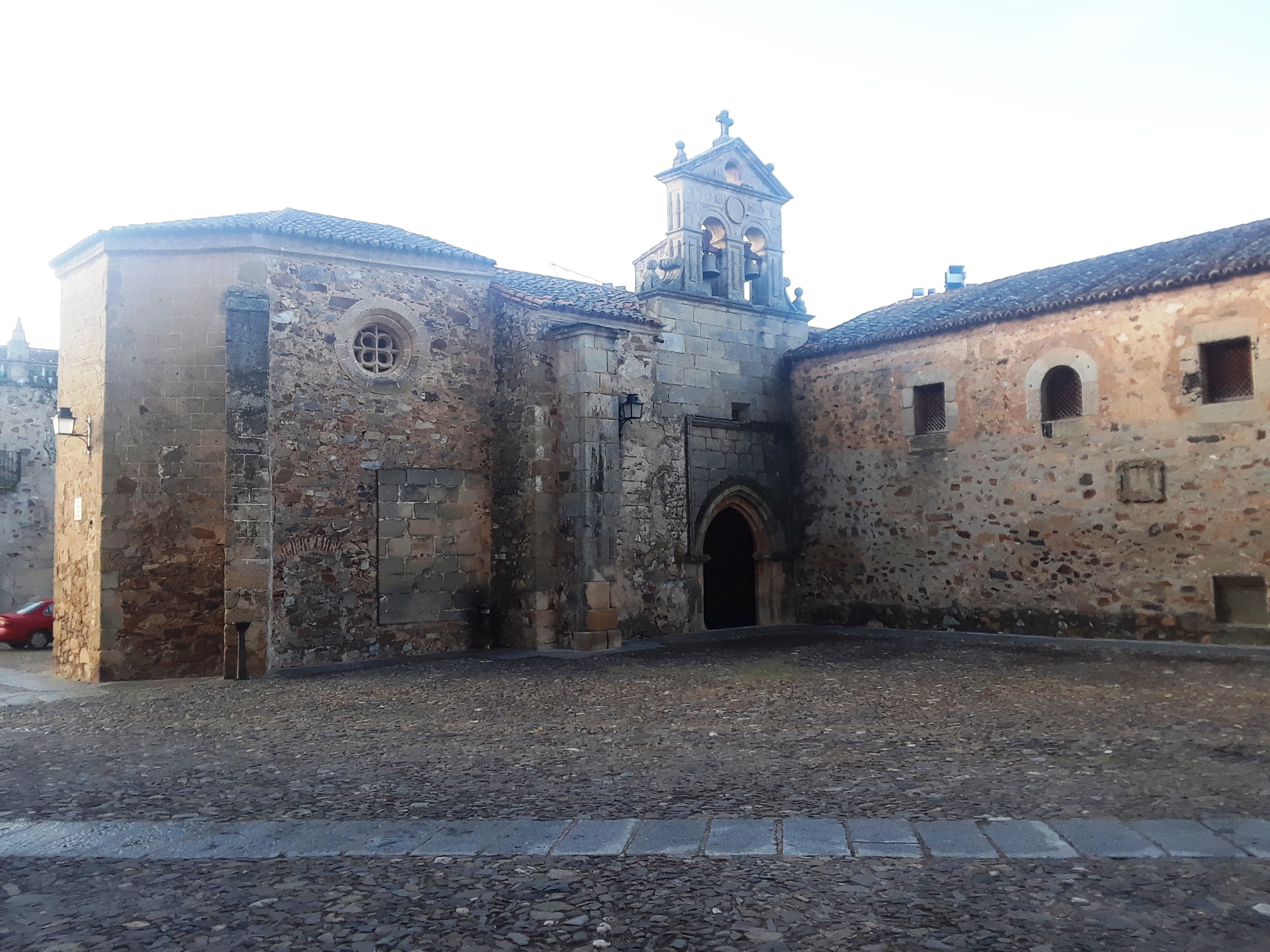 Convento de San Pablo en la plaza homónima